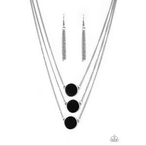 Paparazzi tier necklace